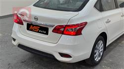 نيسان سيلفي